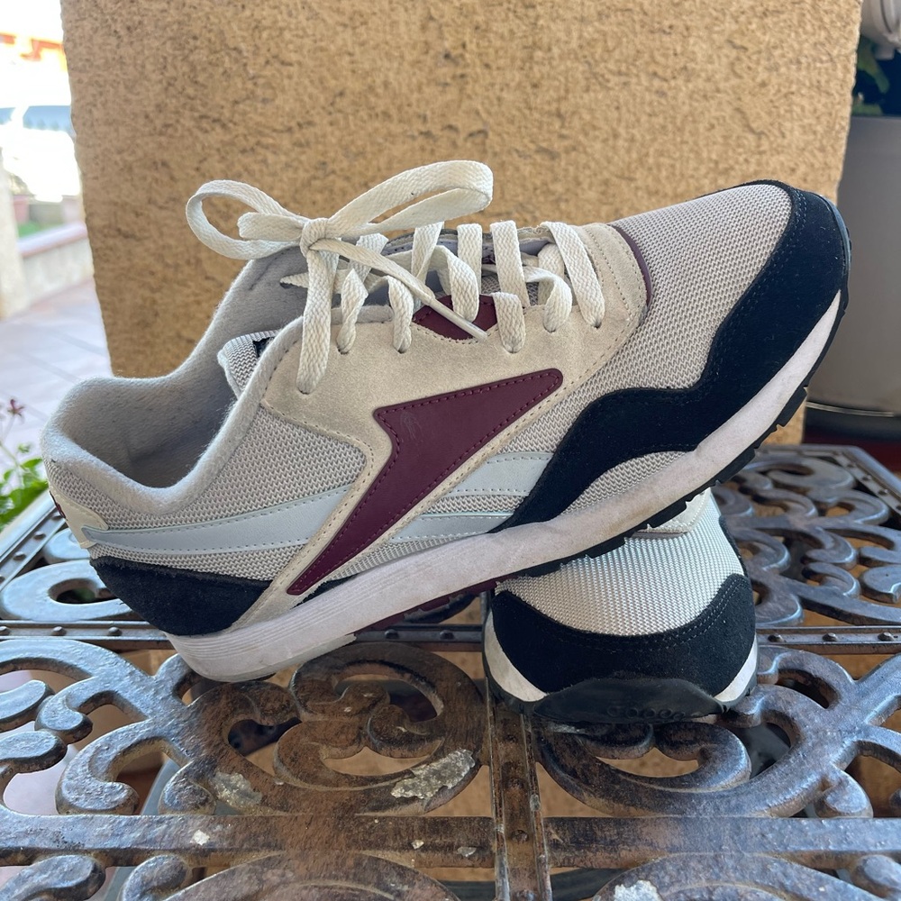 Reebox Men’s Classic Nylon Plus Shoes (Size 8.5)